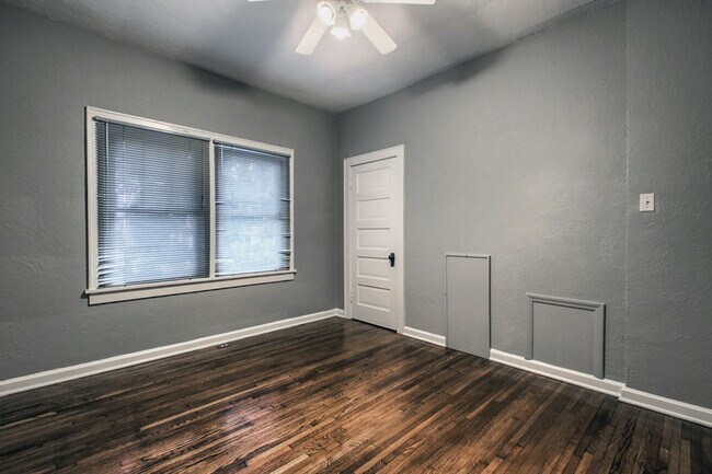 Photo - 2091 Summit St Unit 2091-2091.5