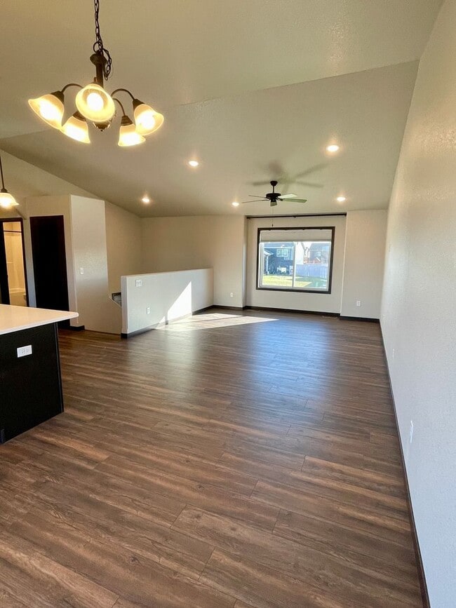 Photo - 4 Bedroom, 3 Bathroom with Office for Rent