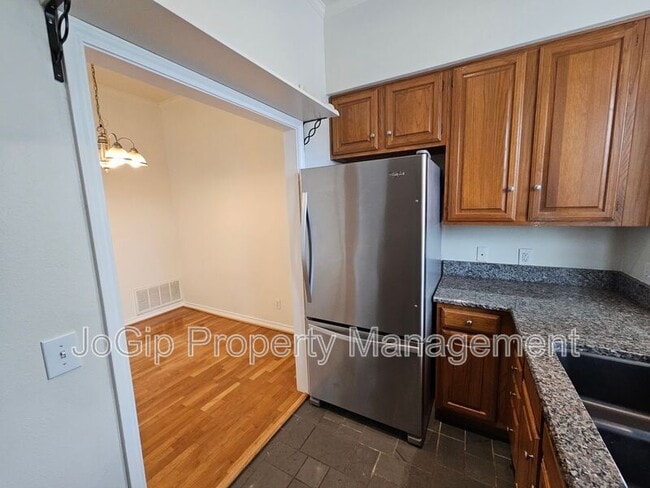 Photo - 4106 Newton Ave Unidad 102