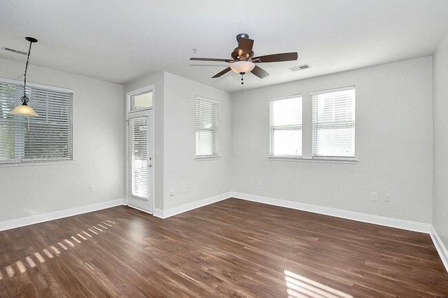 Photo - Beautiful 1-Bedroom Corner Unit - Just minutes from Uptown Charlotte!