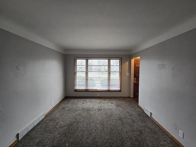 Photo - 18147 Runyon St