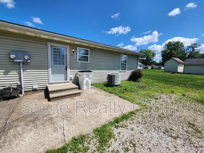 Building Photo - 762 S Fulton St Unit B Rental