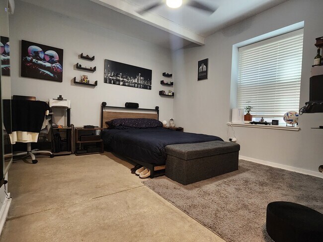 Photo - 5240 N Winthrop Ave Unidad 111