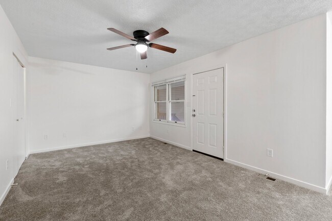 Photo - 3 W Rosecrest St Unidad 3D