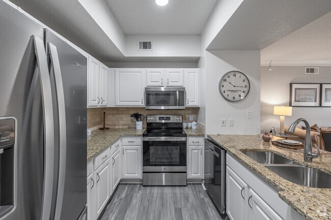 Interior Photo - Park at Riverdale