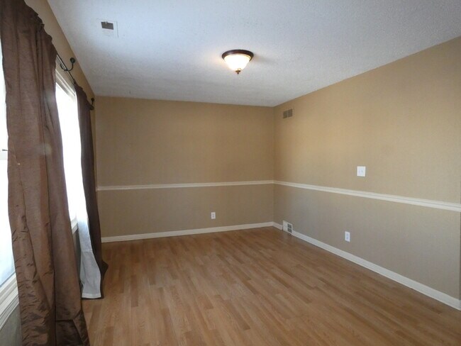 Photo - Beautiful Home in North Kansas City School...