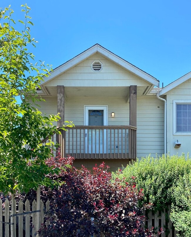 Photo - 1808 E Sunset Dr