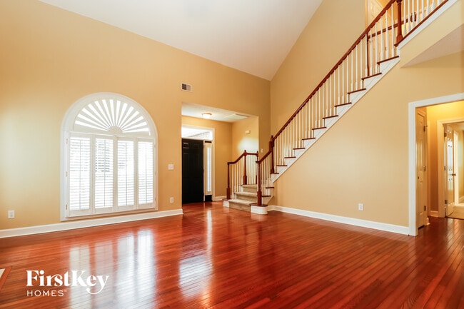 Photo - 1033 Bidwell Cir