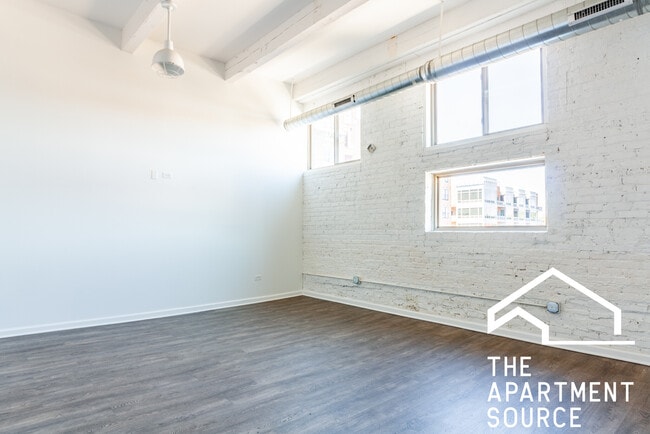 Photo - 930 W Dakin St Unidad 205