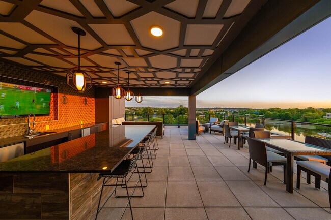 TheEmerson_EXT_Amenity_OutdoorTerrace_Oct2024 - The Emerson