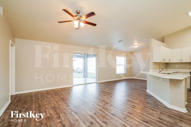 Photo - 2018 NW 9th Pl