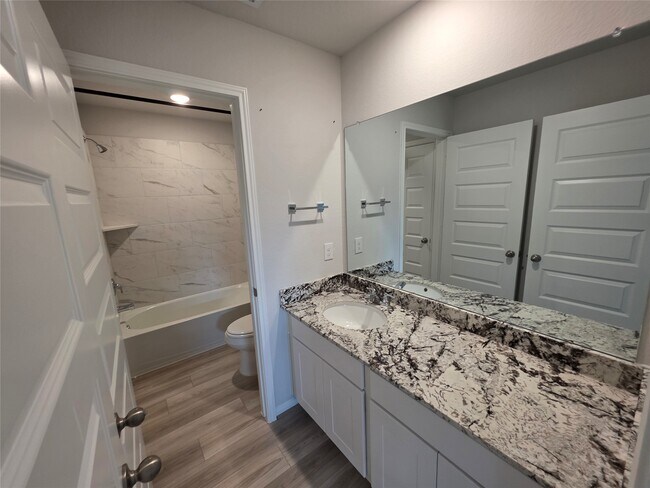 Photo - 110 Elm