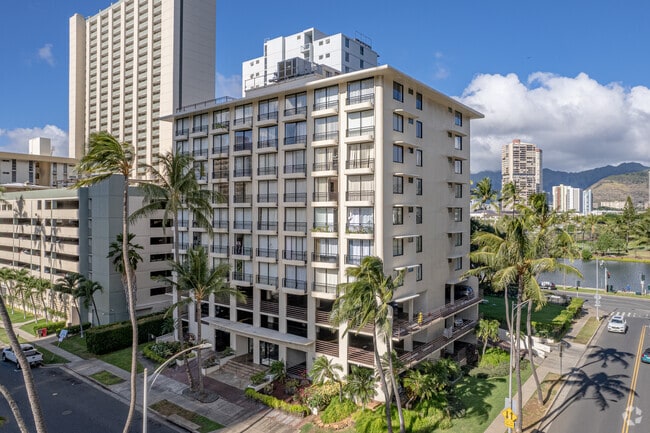 Photo - Seaside Suites