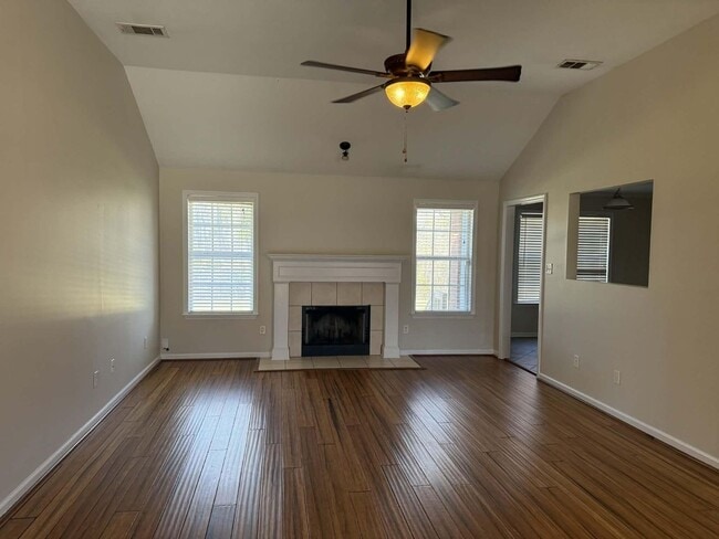 4542 Country Glen Cir