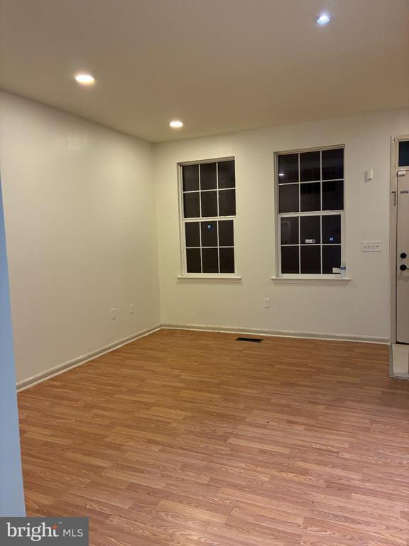 Photo - 46 Reading Ave