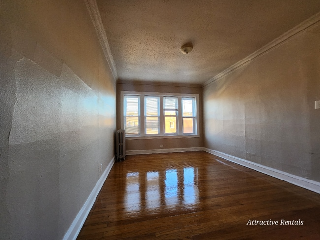 Building Photo - 1639 W 80th St