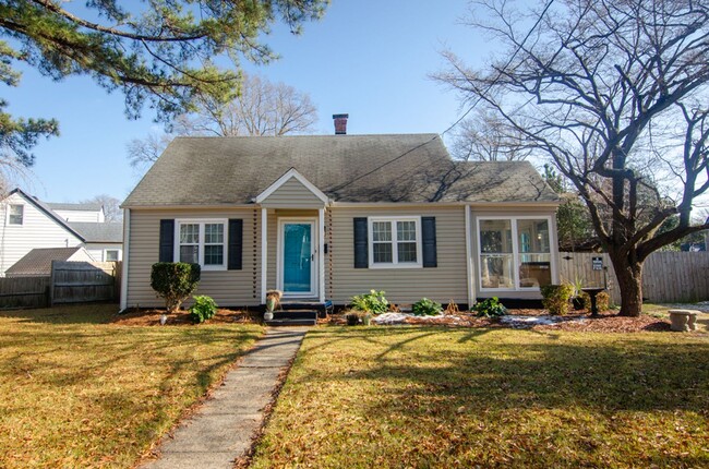 Precious 3-bedroom single-family Cape Cod - Precious 3-bedroom single-family Cape Cod Casa