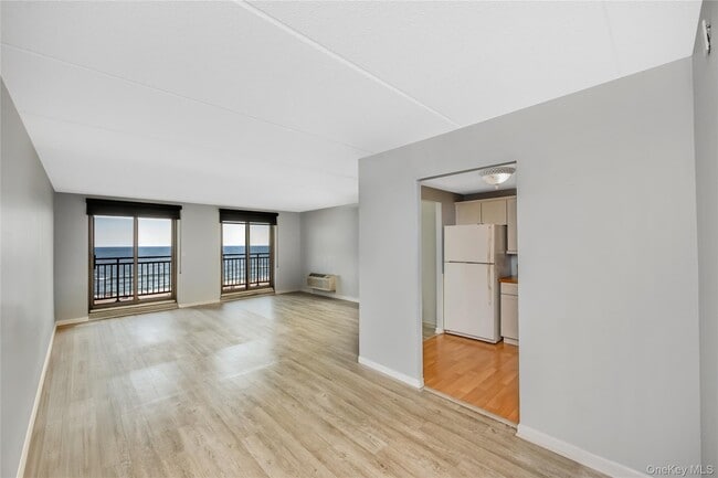 230 W Broadway Unit 609