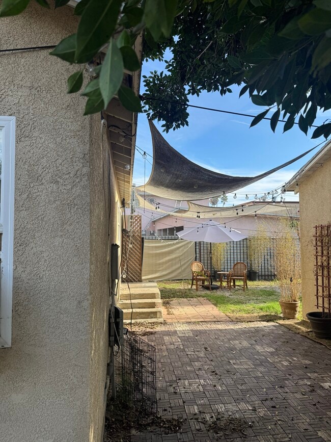 Photo - 6704 Nagle Ave Unit 1