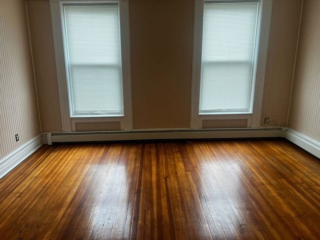 Photo - 136 Morton Ave Unit 1