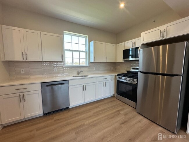 Photo - 88 Louis St Unidad 6