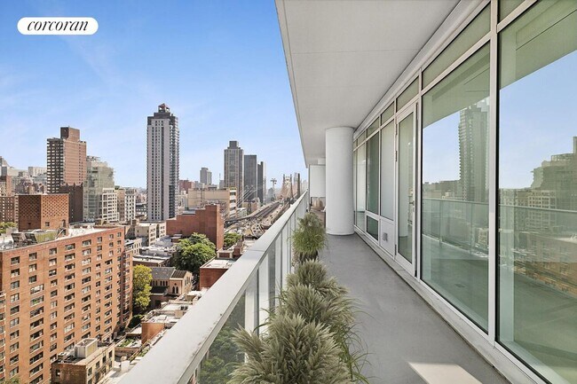 Photo - 200 E 59th St