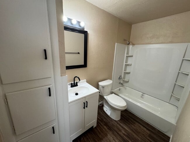 Photo - 2 bed one bath all new inside!
