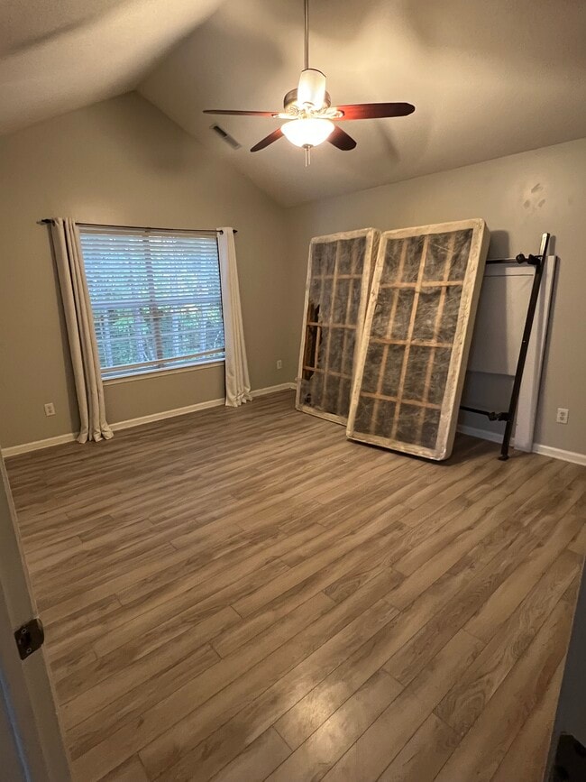 Photo - 863 Miller Creek Ln Unidad 863