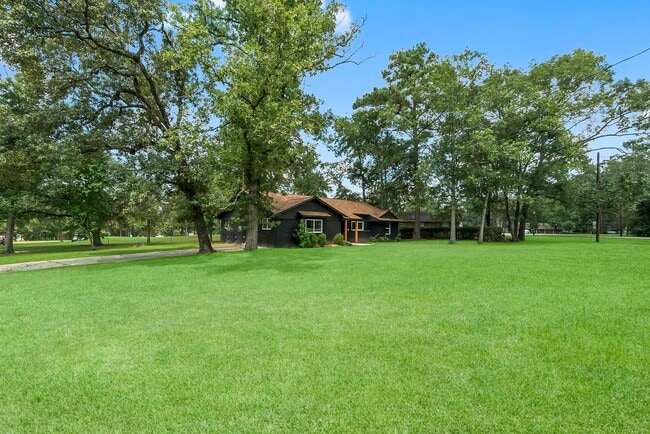 Photo - 62 Greenbriar Dr