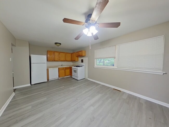 Photo - 770 Manresa Ln House