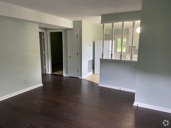 Building Photo - Deer Creek Rental