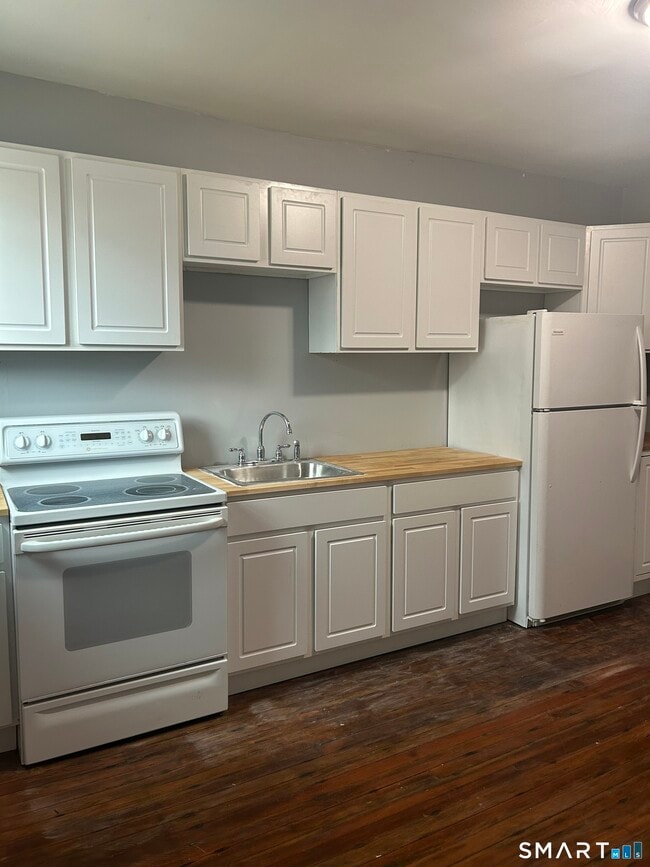 Photo - 162 Pinney Hill Rd