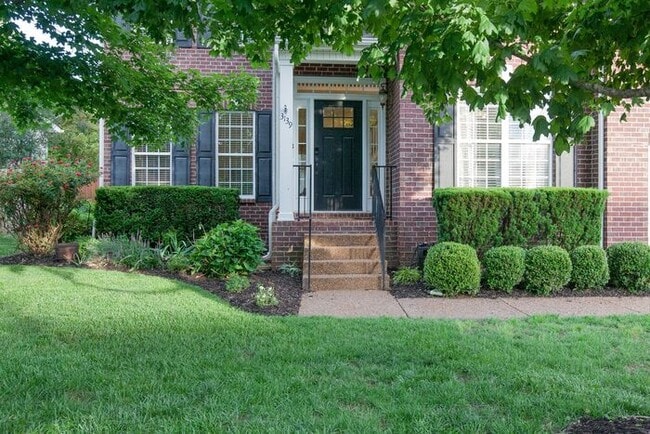 Photo - Pristine 5 Bed Fenced Franklin Home!