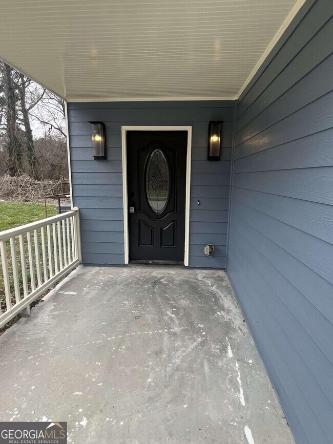 Photo - 738 Prince Pl NW