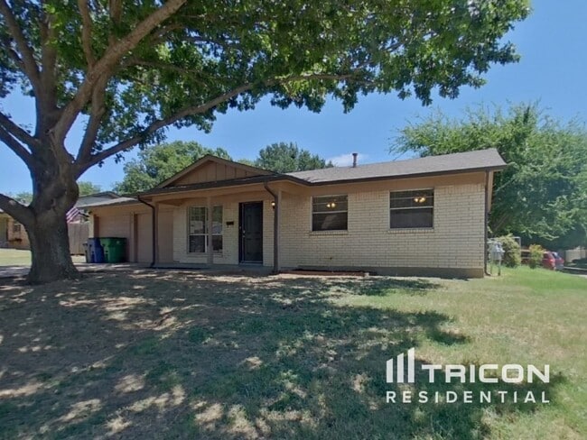 Building Photo - 620 Wallace Dr Rental