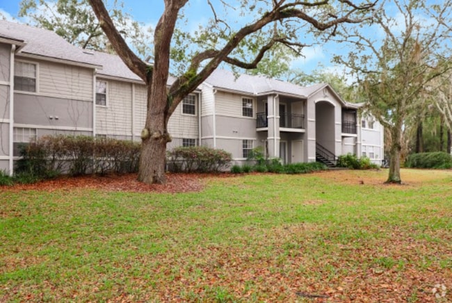 Building Photo - 3705 SW 27th St Rental