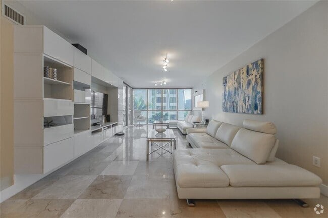 Building Photo - 3101 S Ocean Dr Unit 404 Rental