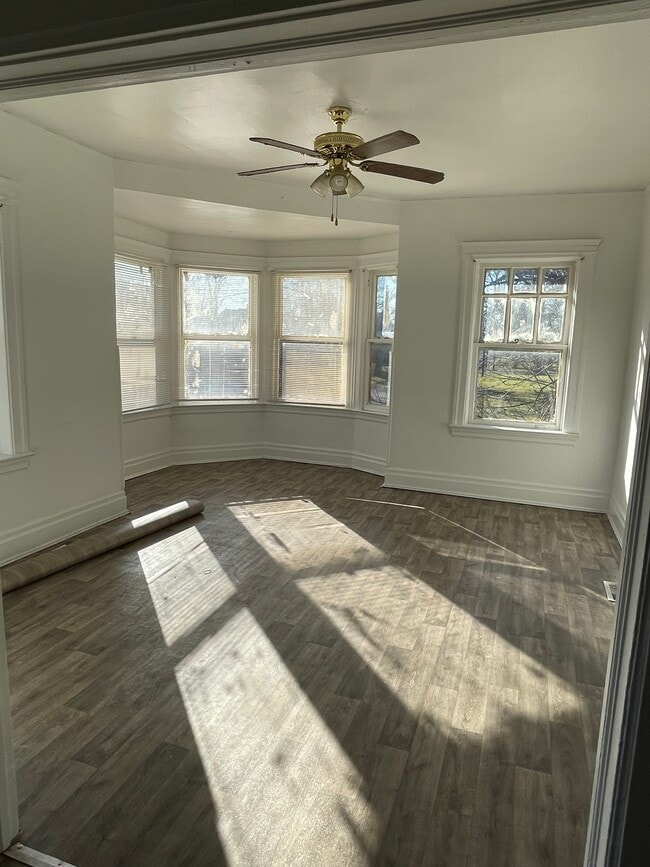 Photo - 5304 Mitchell St Unit Upper Front West