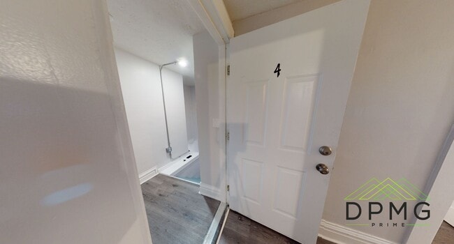 Photo - 214 E Elm St Unit 4