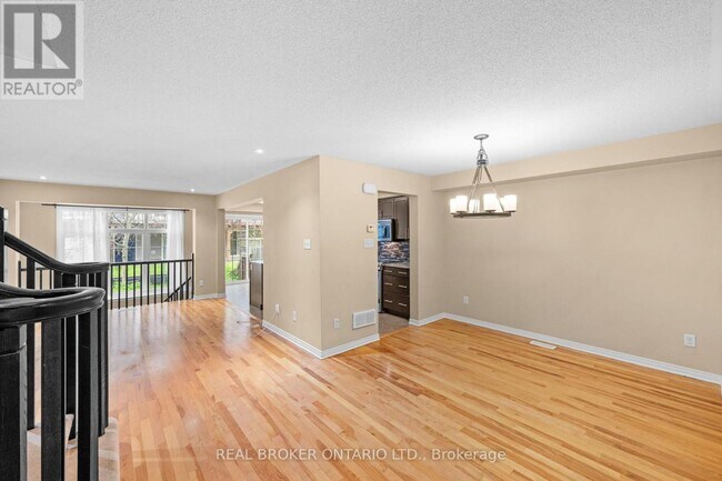 Photo - 306 Aldworth Private