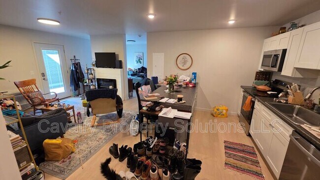 Photo - 1221 Commonwealth Ave