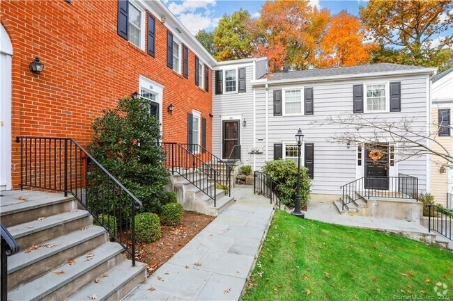 Building Photo - 60 Greenwich Hills Dr Unit 60 Rental