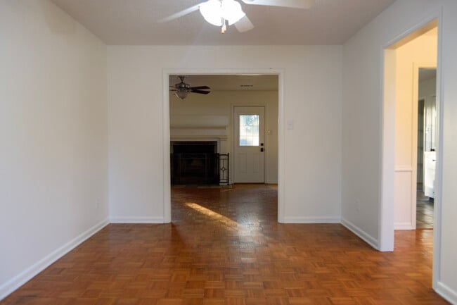 Photo - 108 Mayfair Cove