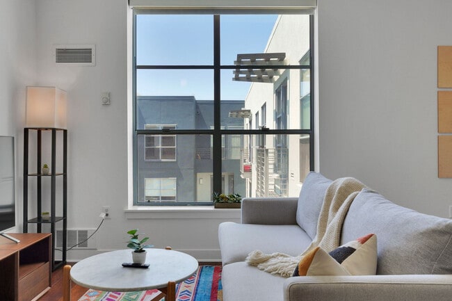 Photo - 355 Berry St Unit SI FL5-ID1520962P