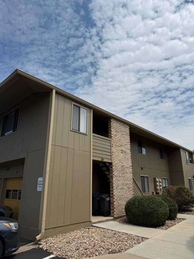 Building Photo - 1410 Crete Ct Unit 1410