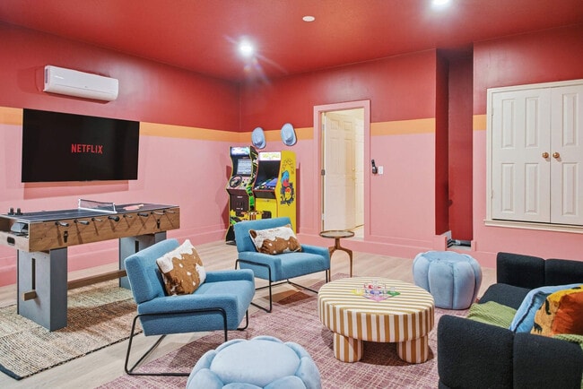 Building Photo - 2002 Chittim Trail Dr Unit ID1464603P