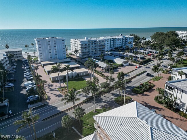 Building Photo - 1910 Gulf Shore Blvd N Unit 204 Rental