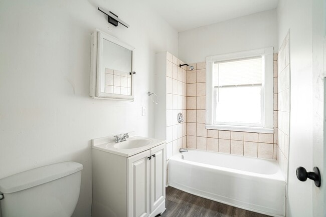 Photo - 3180 N 15th St