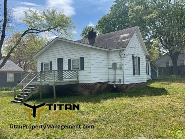 Building Photo - 2bed/2bath home with bonus area