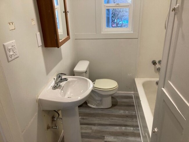 Photo - 19fiel Unit A